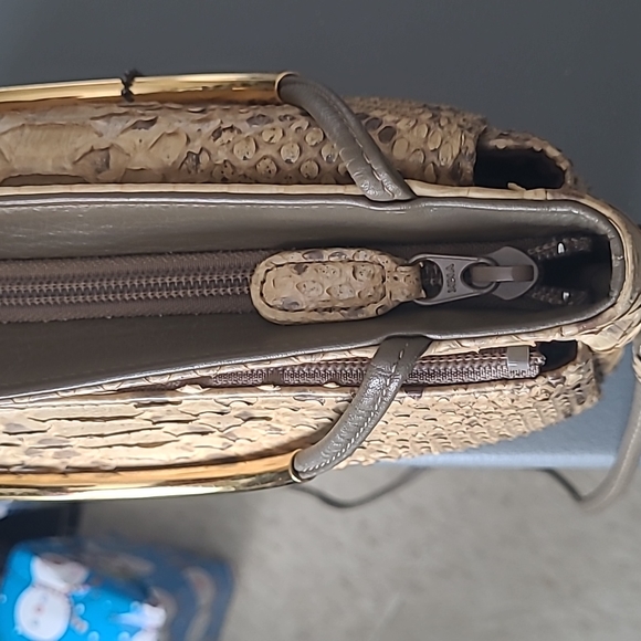 Authentic phyton sling purse - Picture 12 of 13